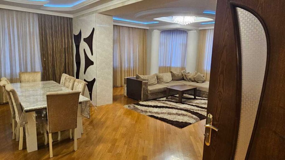 Satılır 3 otaqlı yeni tikili, 170 m², Nəriman Nərimanov m.-7