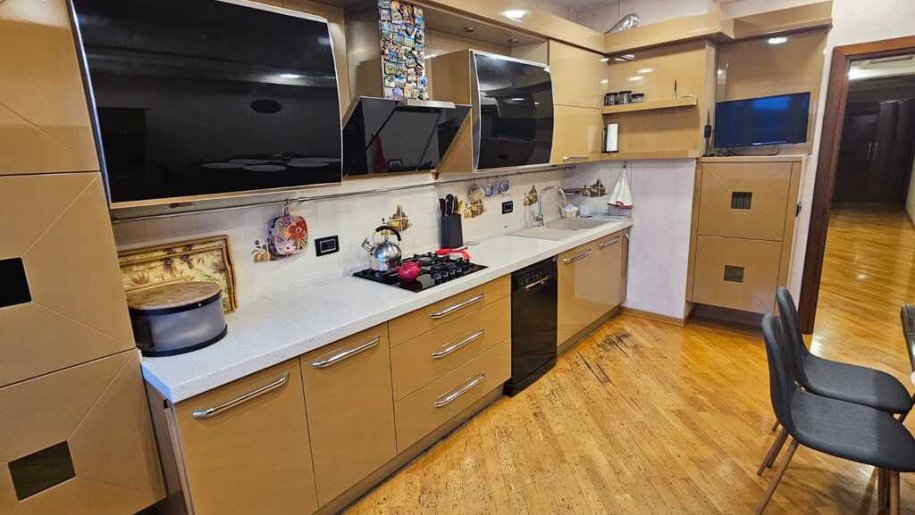 Satılır 3 otaqlı yeni tikili, 170 m², Nəriman Nərimanov m.-13