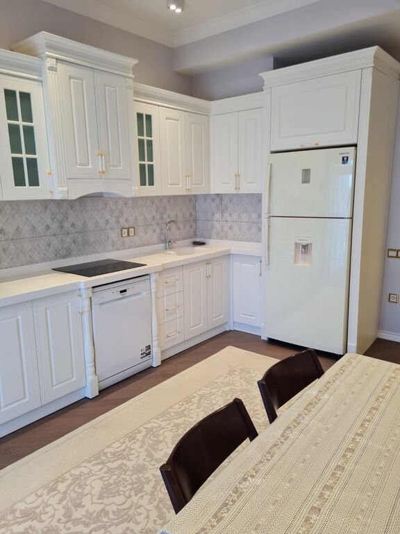 Kirayə verilir 3 otaqlı yeni tikili, 170 m², Xətai m.-4