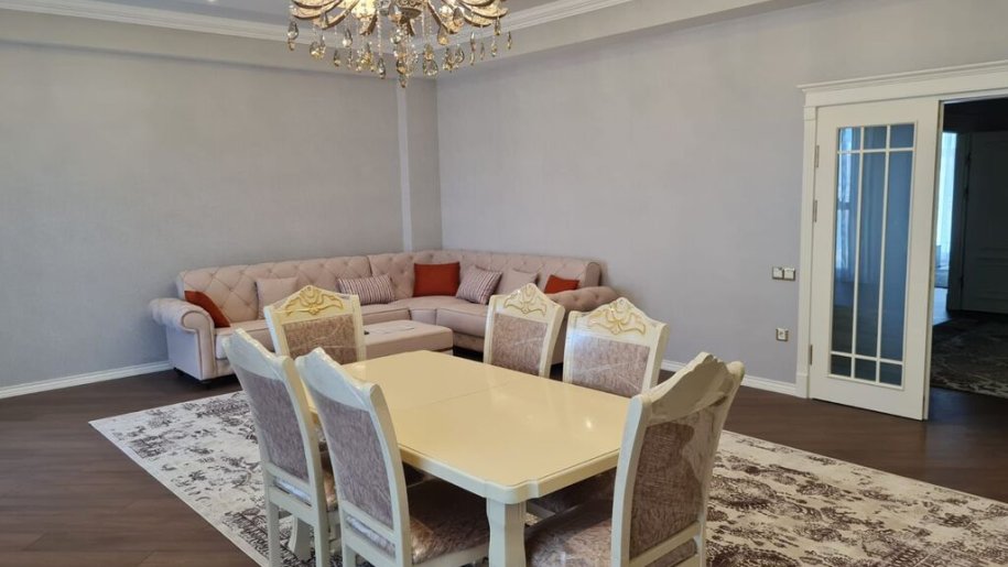 Kirayə verilir 3 otaqlı yeni tikili, 170 m², Xətai m.-8