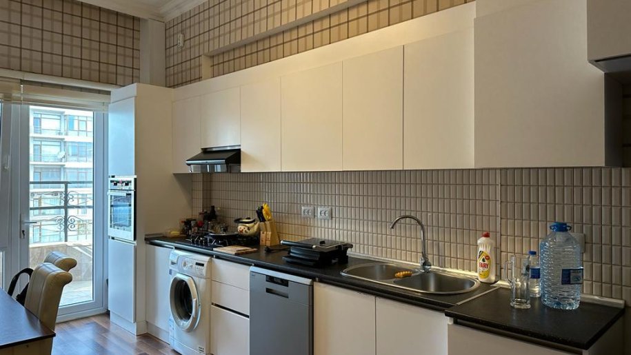 Kirayə verilir 2 otaqlı yeni tikili, 110 m², 28 May m.-5