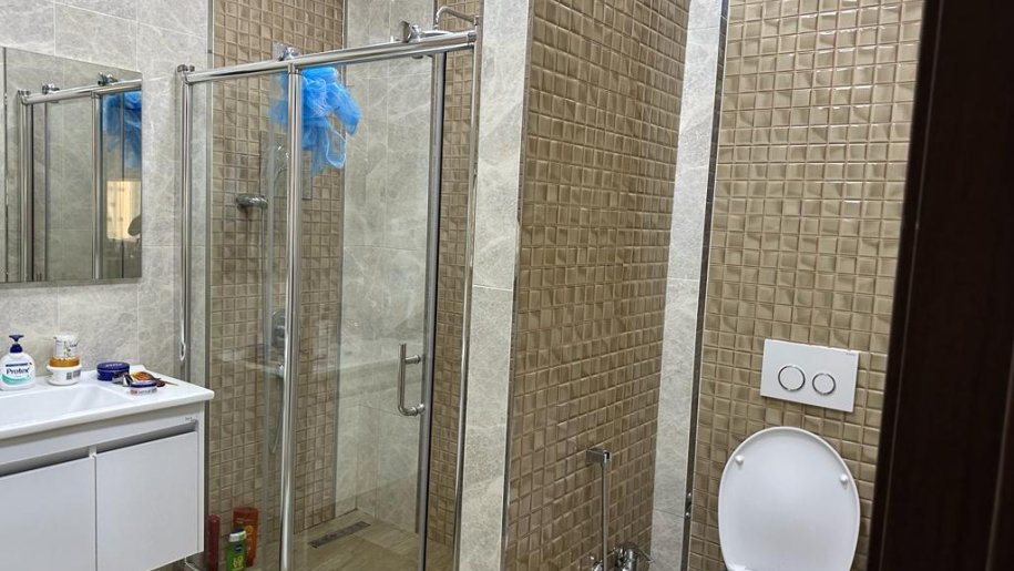 Kirayə verilir 2 otaqlı yeni tikili, 110 m², 28 May m.-8