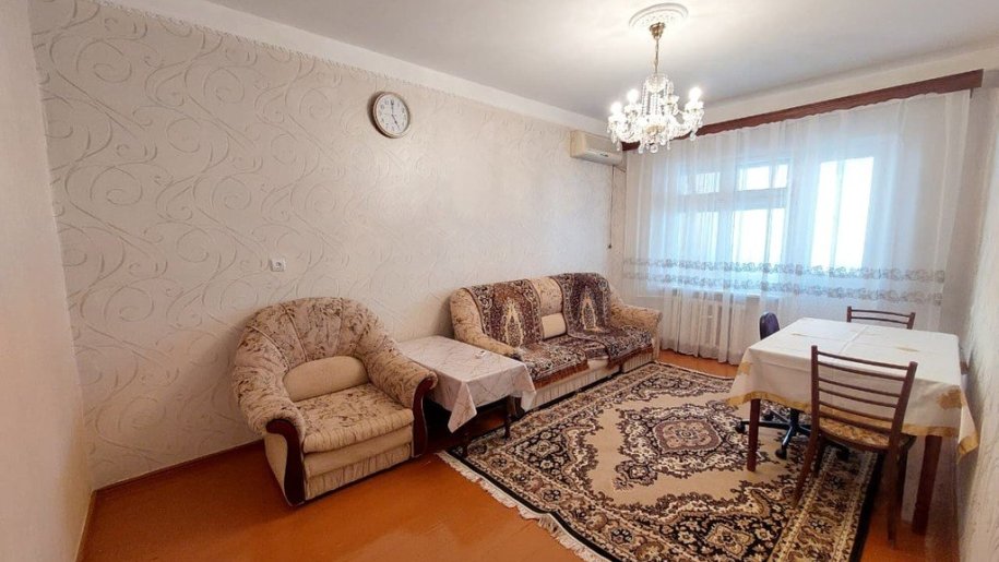 Kirayə verilir 4 otaqlı köhnə tikili, 100 m², Memar Əcəmi m.-6