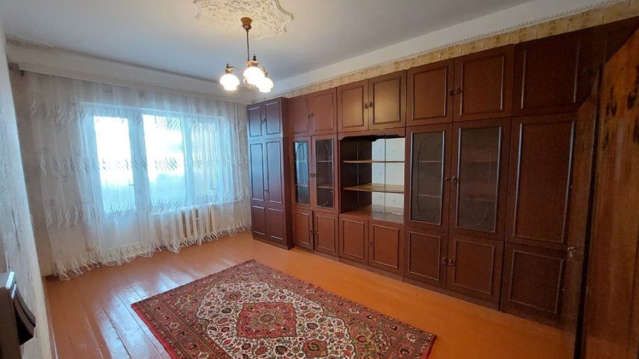 Kirayə verilir 4 otaqlı köhnə tikili, 100 m², Memar Əcəmi m.-12