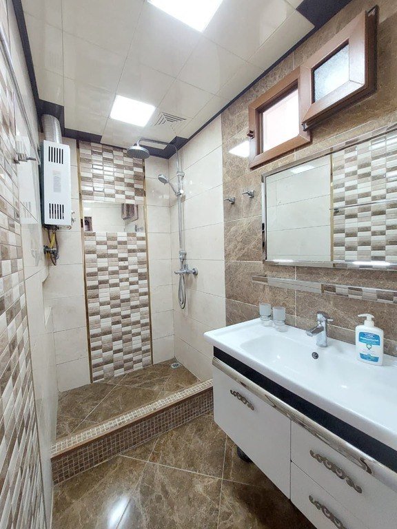 Kirayə verilir 4 otaqlı köhnə tikili, 100 m², Memar Əcəmi m.-20