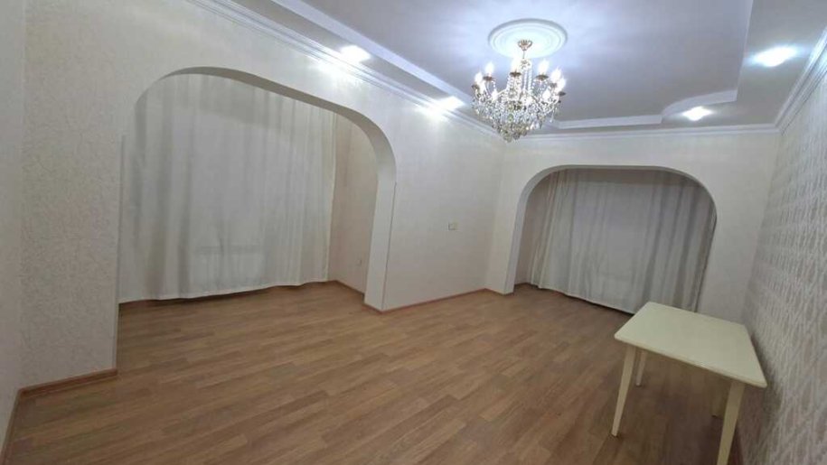 Satılır 3 otaqlı köhnə tikili, 100 m², Nəriman Nərimanov m.-1