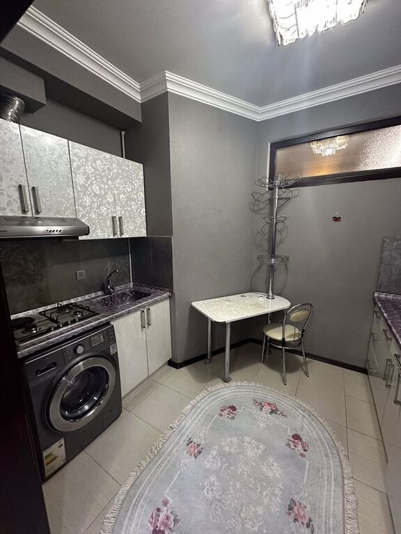 Satılır 2 otaqlı yeni tikili, 68 m², 8-ci mikrorayon-12