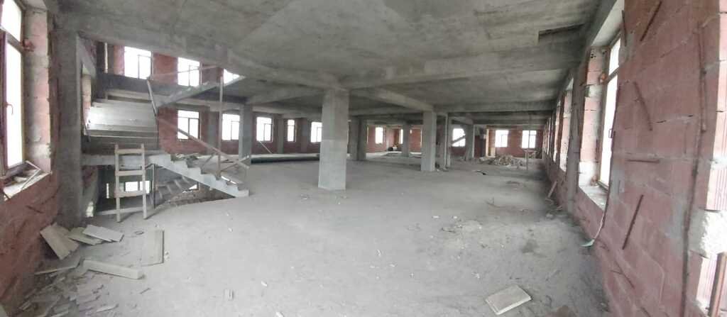 3000 m<sup>2</sup> obyekt satılır, Qaraçuxur-4