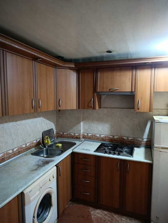 Kirayə verilir 2 otaqlı köhnə tikili, 50 m², İnşaatçılar m.-2