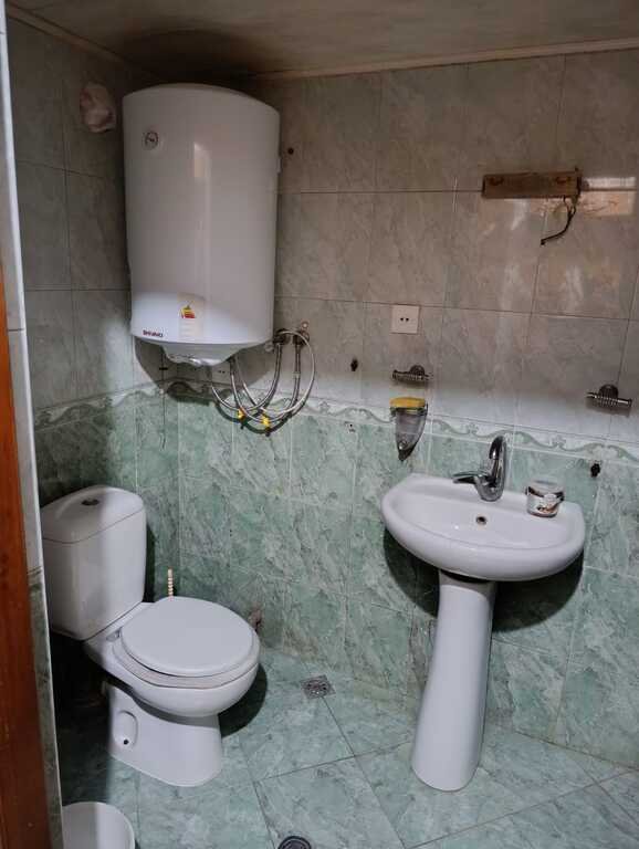 Kirayə verilir 2 otaqlı köhnə tikili, 50 m², İnşaatçılar m.-5