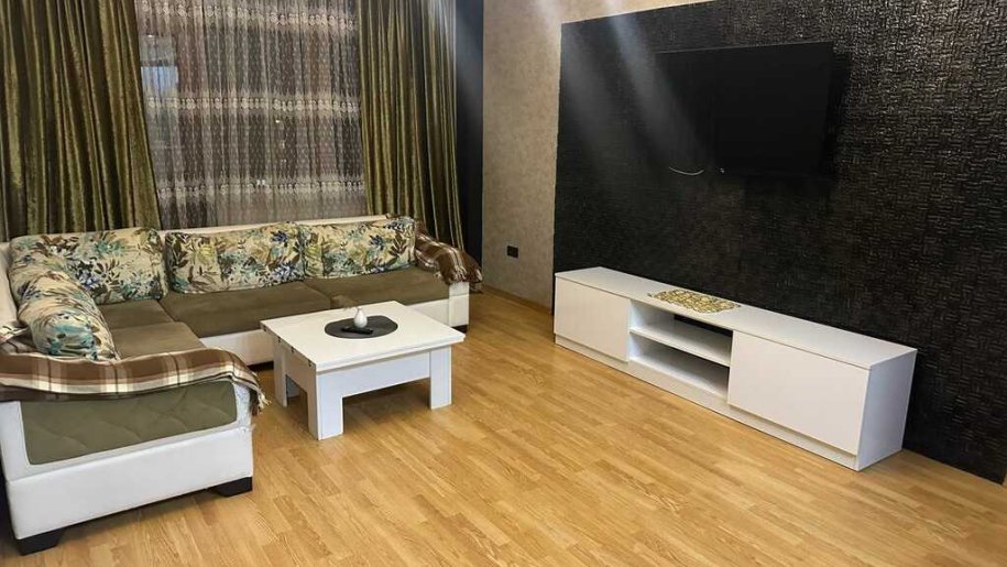 Kirayə verilir 2 otaqlı yeni tikili, 60 m², Bakıxanov (Razin)-1