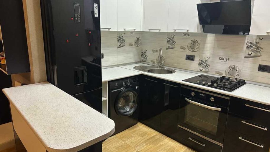 Kirayə verilir 2 otaqlı yeni tikili, 60 m², Bakıxanov (Razin)-3