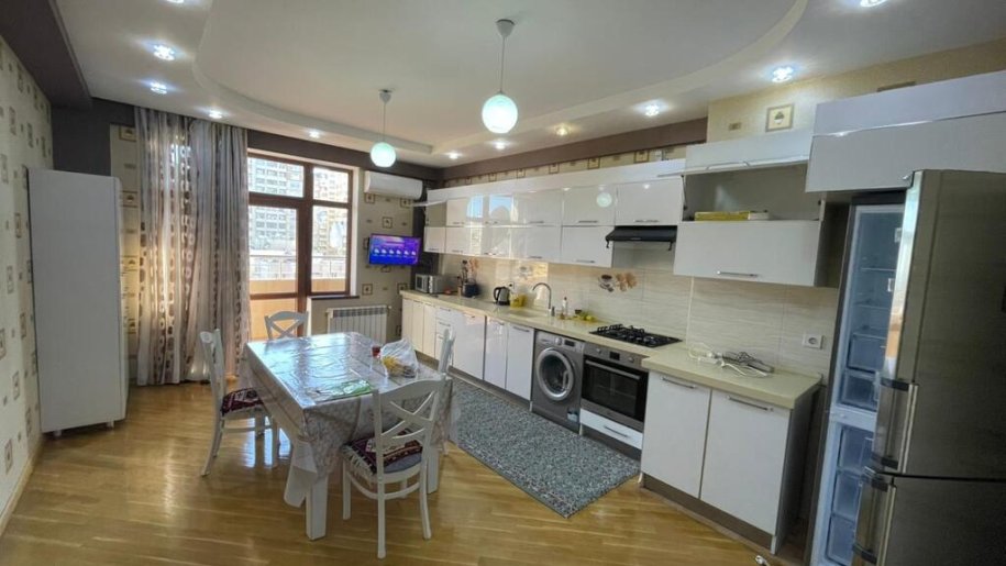 Kirayə verilir 3 otaqlı yeni tikili, 145 m², Xətai m.-4
