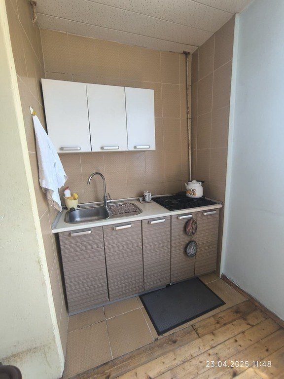 Satılır 3 otaqlı köhnə tikili, 90 m², Xalqlar dostluğu m.-5