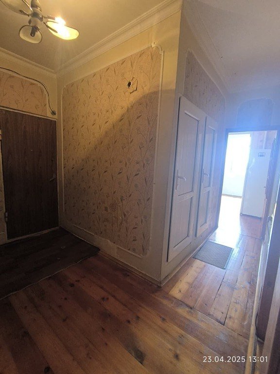 Satılır 3 otaqlı köhnə tikili, 90 m², Xalqlar dostluğu m.-11