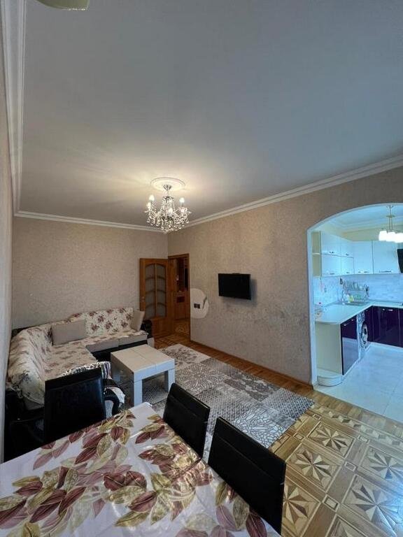 Satılır 4 otaqlı köhnə tikili, 110 m², İnşaatçılar m.-2