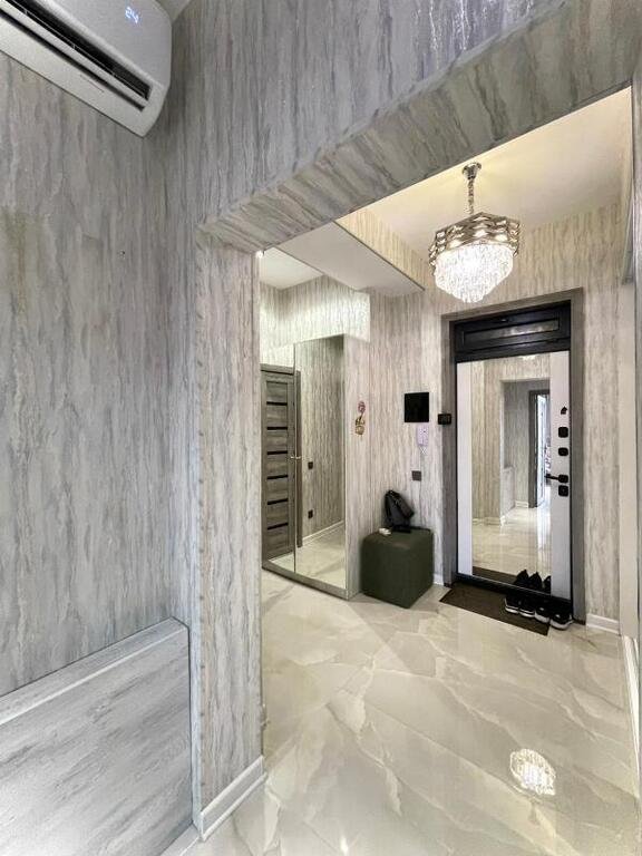 Satılır 3 otaqlı yeni tikili, 101 m², 8 noyabr-11