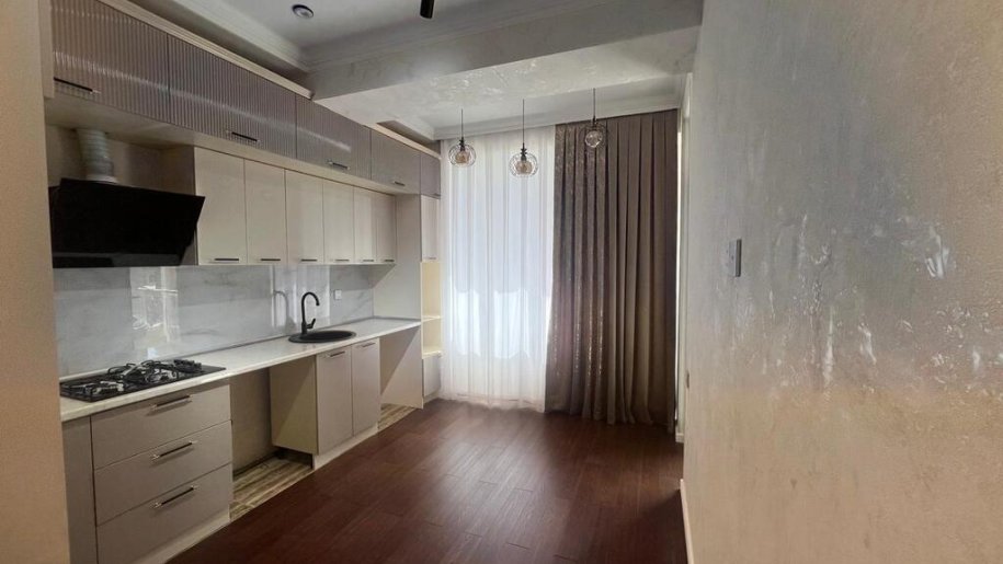Satılır 3 otaqlı yeni tikili, 100 m², Qara Qarayev m.-10