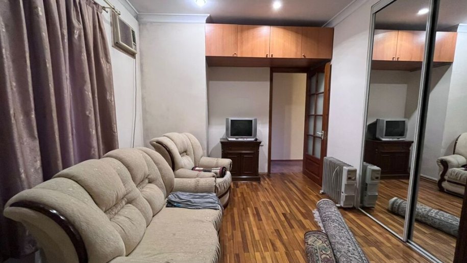 Satılır 2 otaqlı köhnə tikili, 64 m², Nizami m.-1