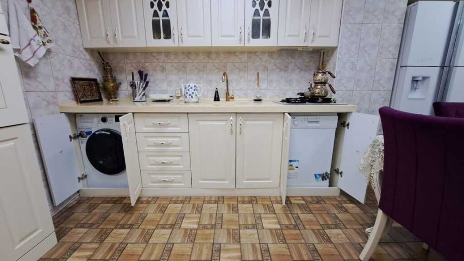 Satılır 4 otaqlı köhnə tikili, 145 m², Elmlər Akademiyası m.-15