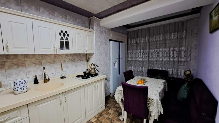 Satılır 4 otaqlı köhnə tikili, 145 m², Elmlər Akademiyası m.-19