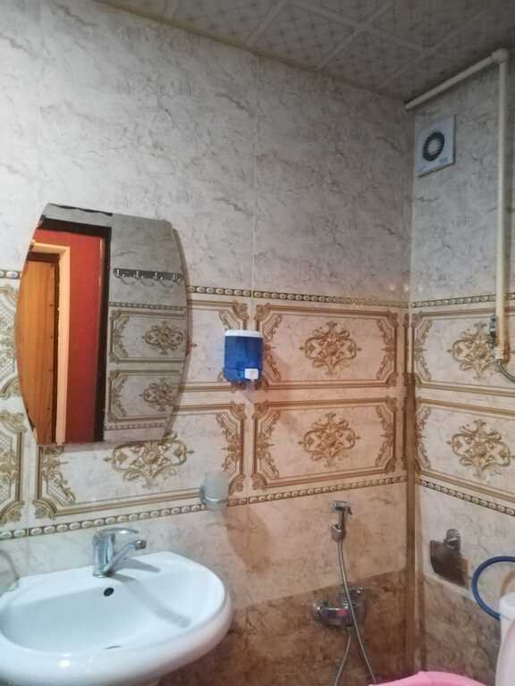 Satılır 3 otaqlı köhnə tikili, 62 m², Həzi Aslanov m.-13