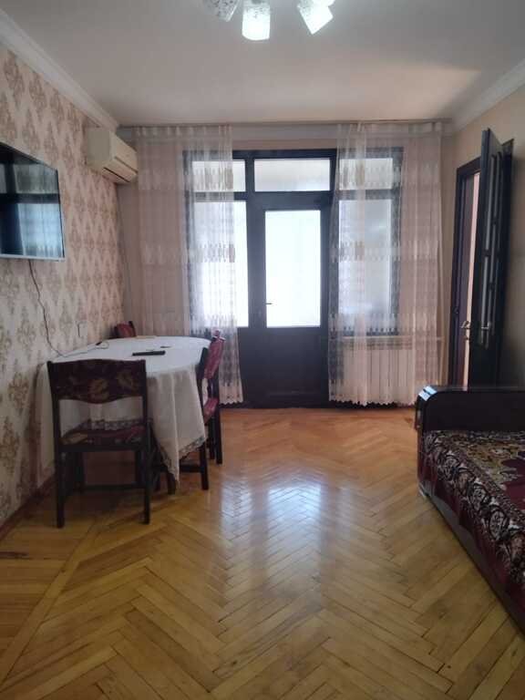 Satılır 3 otaqlı köhnə tikili, 62 m², Həzi Aslanov m.-16
