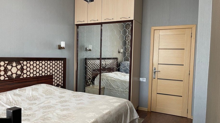 Satılır 2 otaqlı yeni tikili, 80 m², Azadlıq Prospekti m.-5