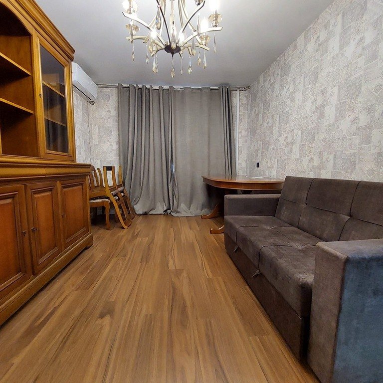Kirayə verilir 2 otaqlı köhnə tikili, 45 m², Neftçilər m.-8
