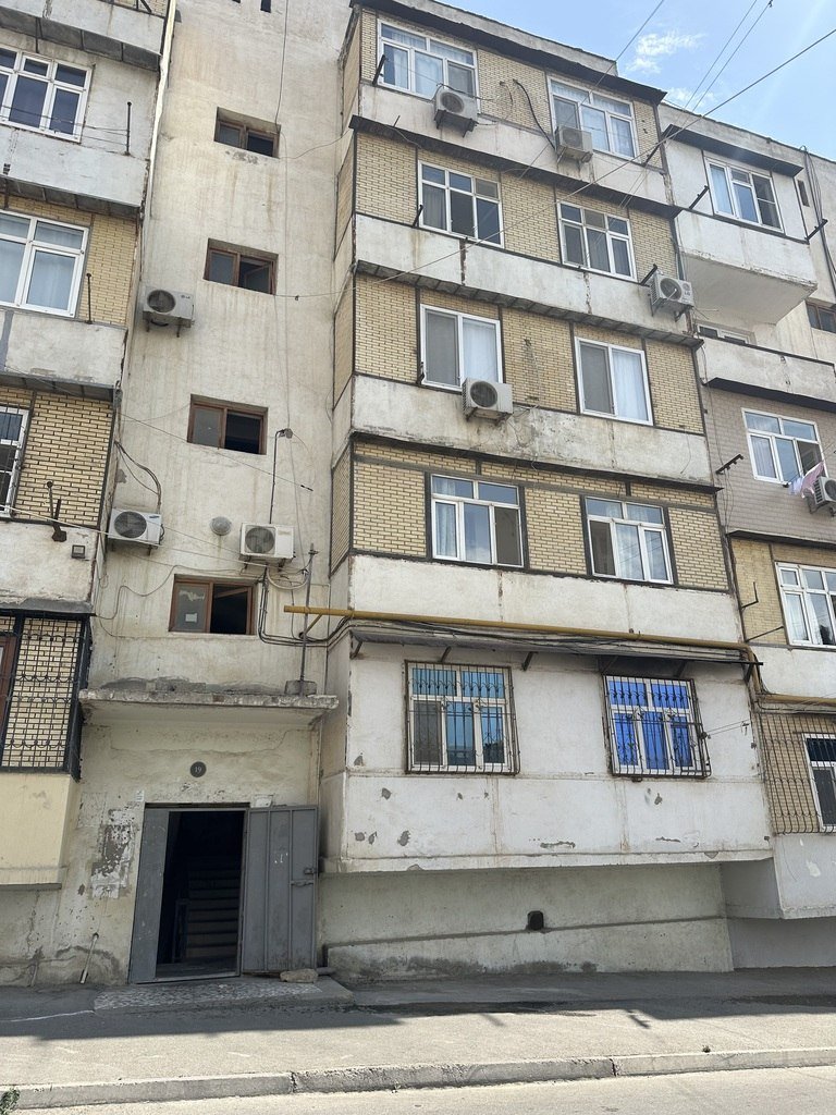 Satılır 3 otaqlı köhnə tikili, 85 m², Qara Qarayev m.-2