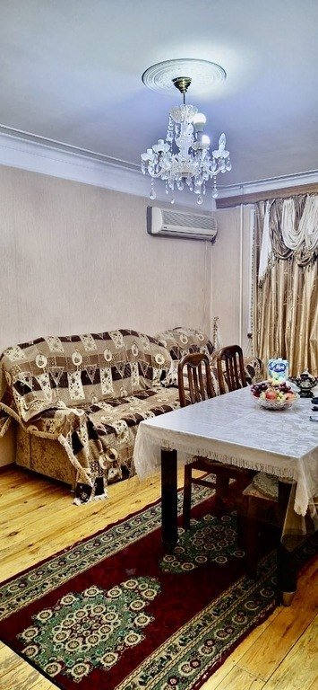 Satılır 3 otaqlı köhnə tikili, 85 m², Qara Qarayev m.-4