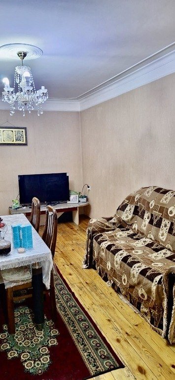 Satılır 3 otaqlı köhnə tikili, 85 m², Qara Qarayev m.-6