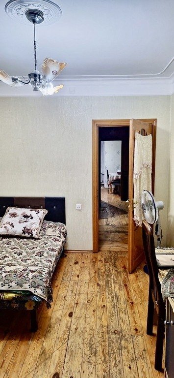 Satılır 3 otaqlı köhnə tikili, 85 m², Qara Qarayev m.-8