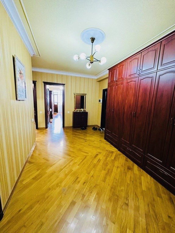 Satılır 3 otaqlı yeni tikili, 125 m², Neftçilər m.-4