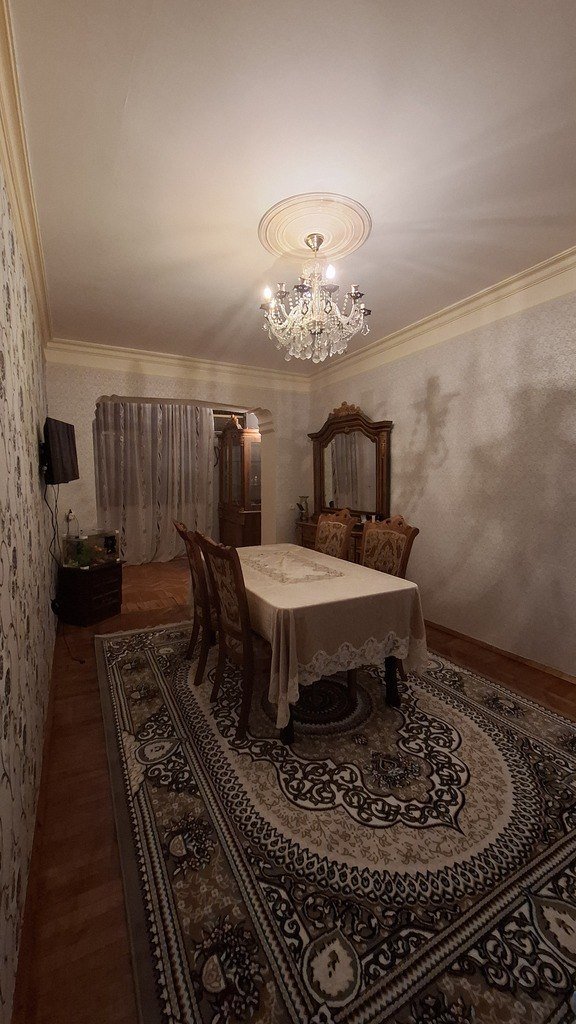 Satılır 3 otaqlı köhnə tikili, 85 m², Xalqlar dostluğu m.-2