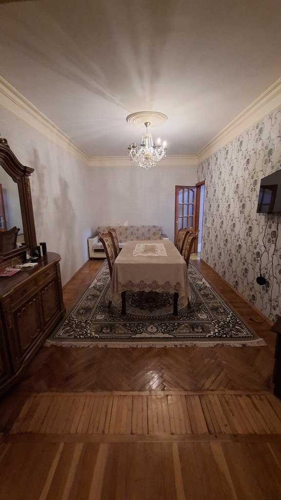 Satılır 3 otaqlı köhnə tikili, 85 m², Xalqlar dostluğu m.-3