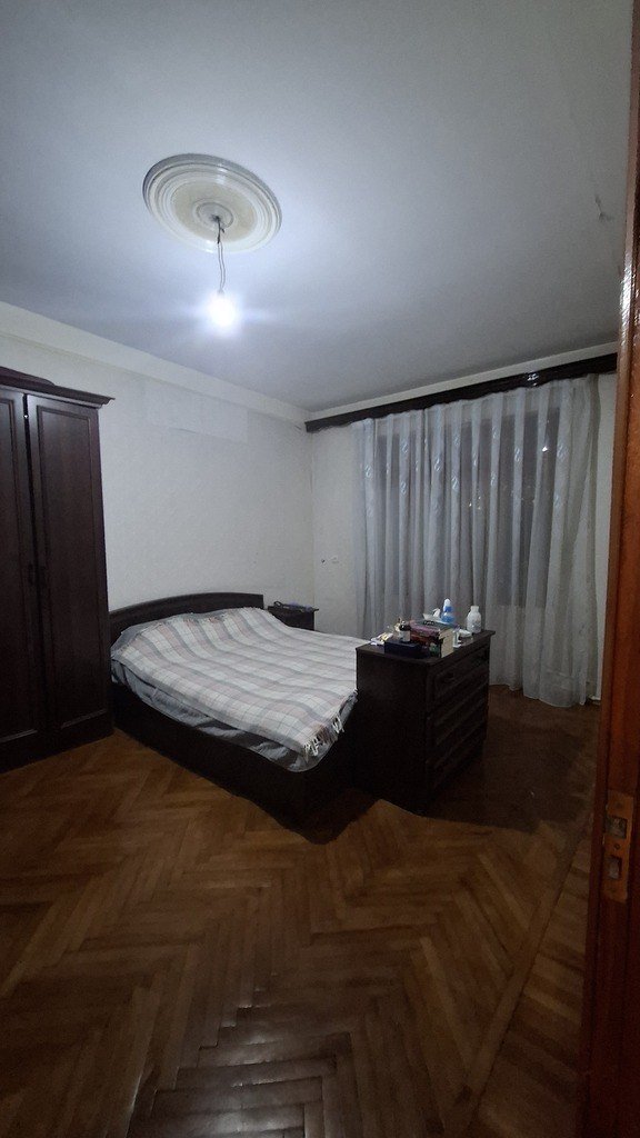 Satılır 3 otaqlı köhnə tikili, 85 m², Xalqlar dostluğu m.-4