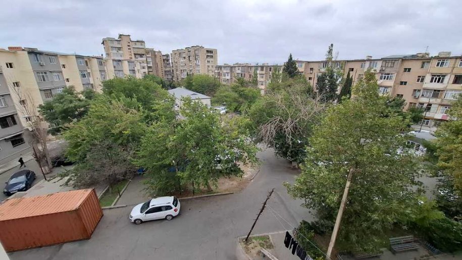 Satılır 3 otaqlı köhnə tikili, 85 m², Xalqlar dostluğu m.-13