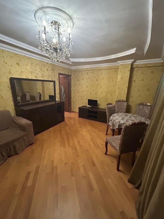 Kirayə verilir 2 otaqlı yeni tikili, 80 m², Bakıxanov (Razin)-2