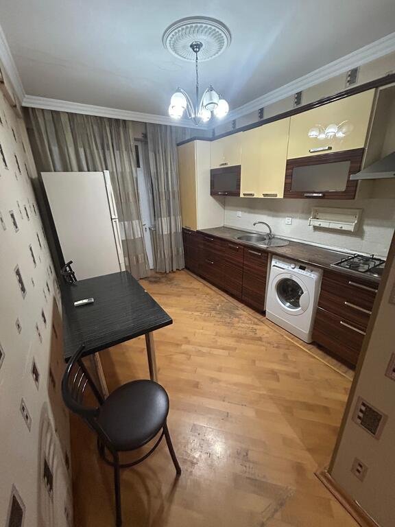Kirayə verilir 2 otaqlı yeni tikili, 80 m², Bakıxanov (Razin)-10
