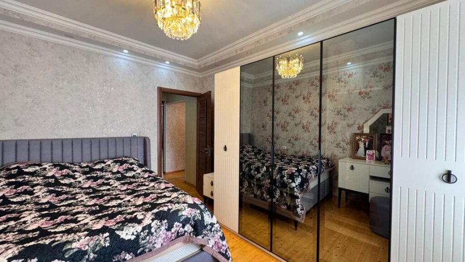 Satılır 3 otaqlı köhnə tikili, 75 m², Həzi Aslanov m.-5
