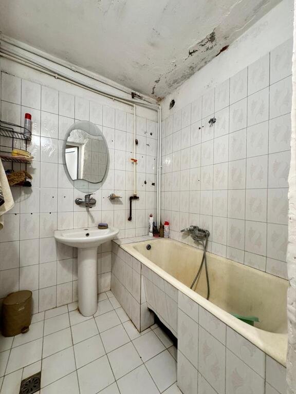 Satılır 3 otaqlı köhnə tikili, 75 m², Həzi Aslanov m.-20