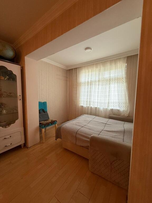 Satılır 4 otaqlı köhnə tikili, 95 m², Xalqlar dostluğu m.-6