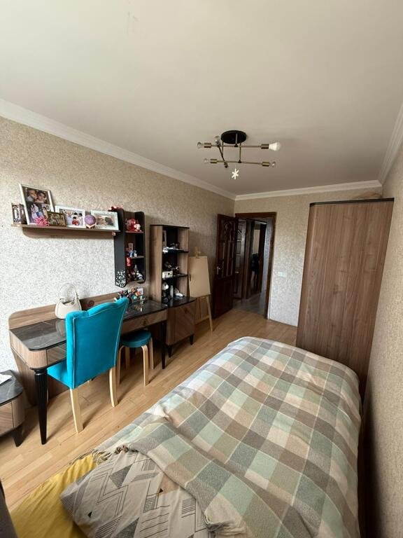 Satılır 4 otaqlı köhnə tikili, 95 m², Xalqlar dostluğu m.-8