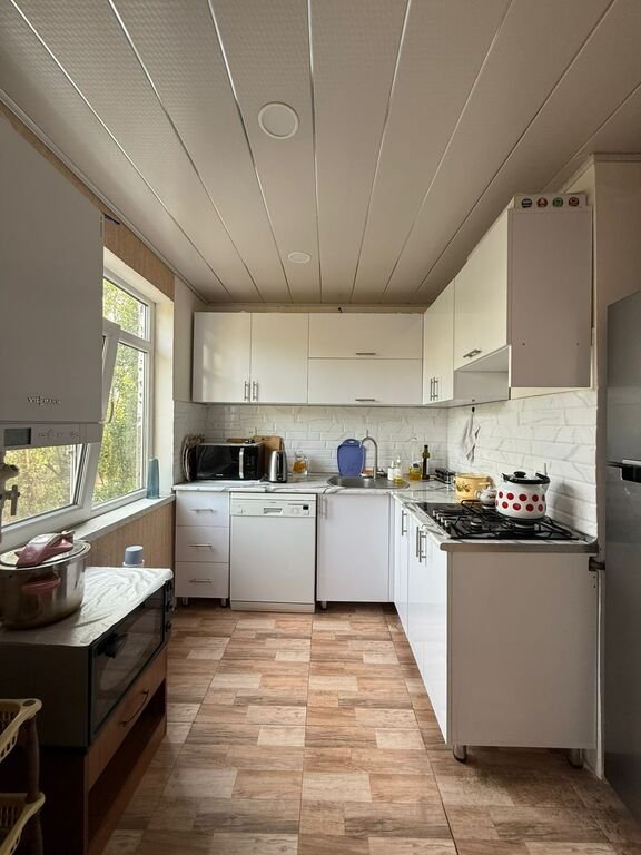 Satılır 4 otaqlı köhnə tikili, 95 m², Xalqlar dostluğu m.-11