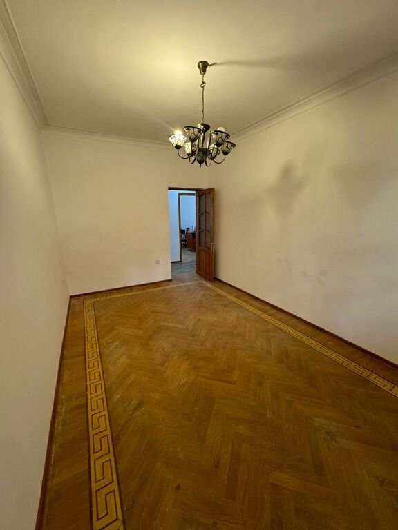 40 m<sup>2</sup> ofis icarəyə verilir, Nəriman Nərimanov m.-5