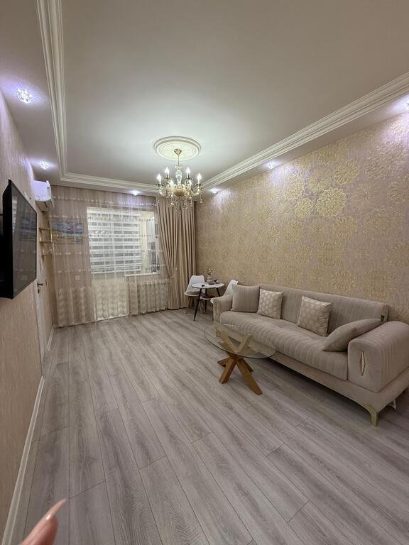 Satılır 2 otaqlı köhnə tikili, 30 m², Azadlıq Prospekti m.-1