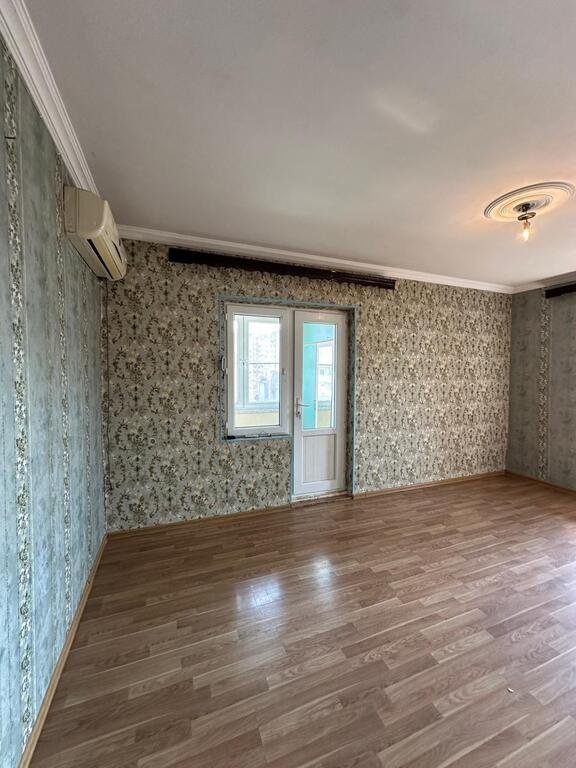 Kirayə verilir 2 otaqlı köhnə tikili, 42 m², İnşaatçılar m.-2