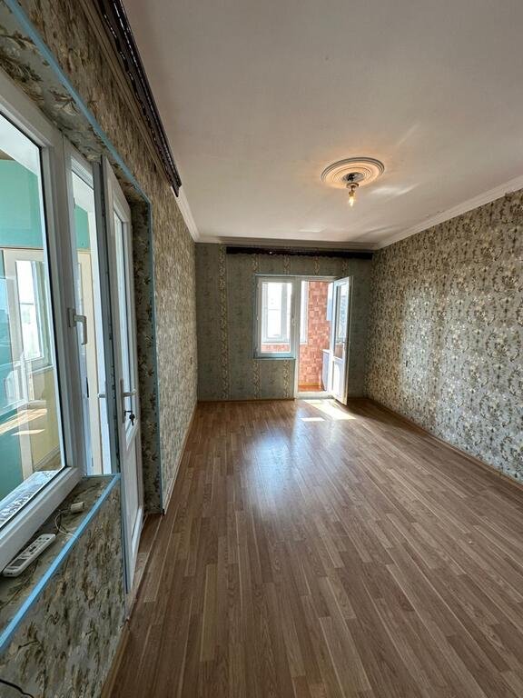 Kirayə verilir 2 otaqlı köhnə tikili, 42 m², İnşaatçılar m.-4