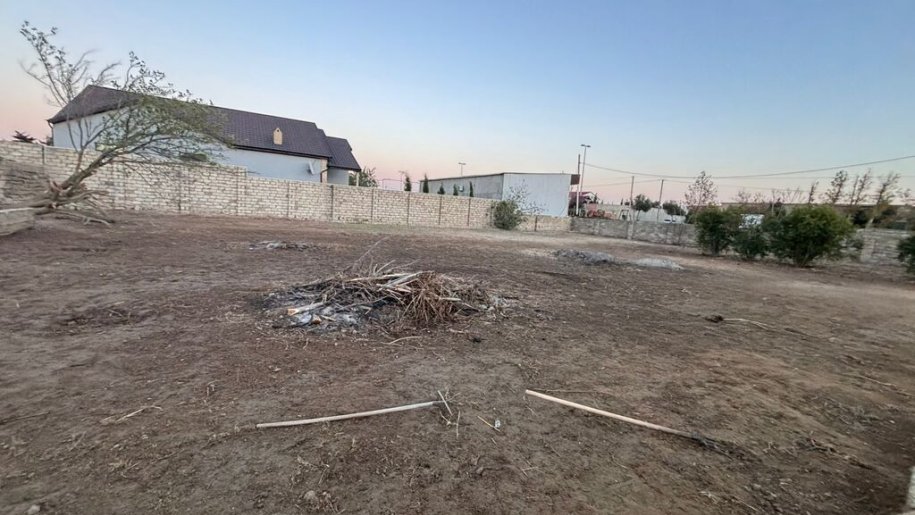 12 sot torpaq satılır, Xəzər-3